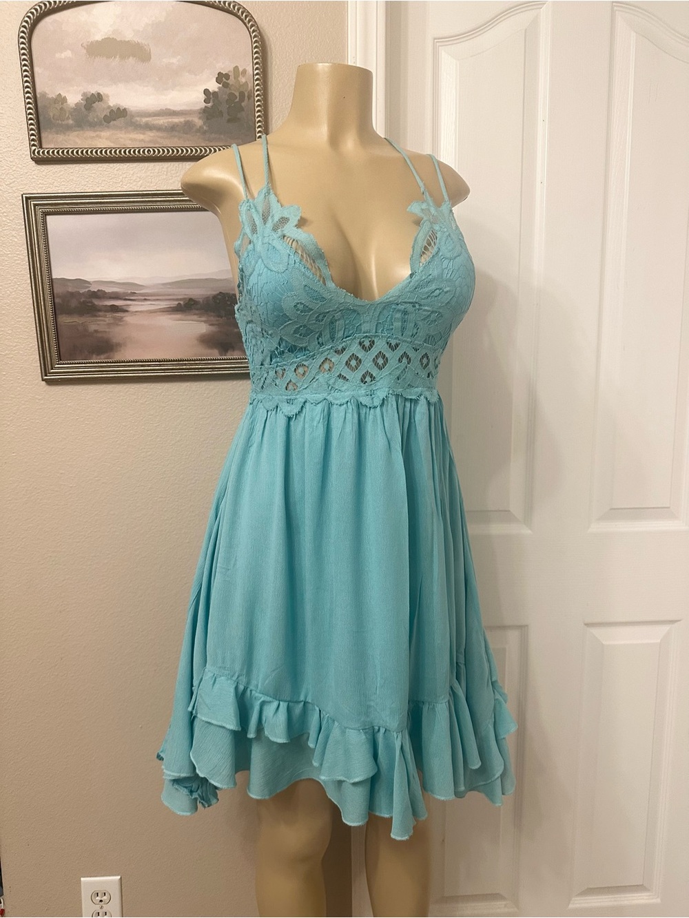 LA MIEL Aqua Lace-Trim Spaghetti Strap Mini Dress
